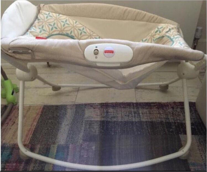 Mỹ khuyến cáo ngừng sử dụng nôi rung Rock 'n Play cho trẻ sơ sinh ảnh 1