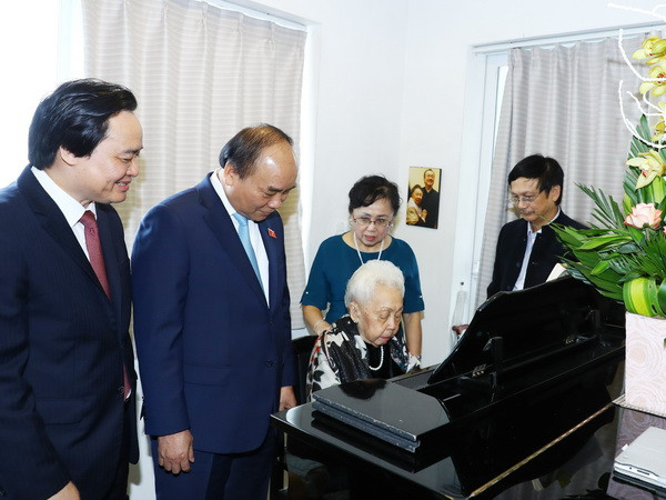 Thủ tướng Nguyễn Xuân Phúc chúc mừng các Nhà giáo nhân dịp 20/11 ảnh 1