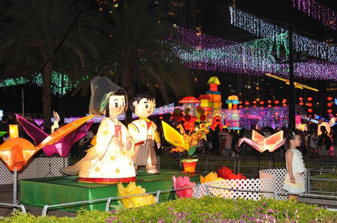 [Photo] Đêm Trung Thu rực rỡ sắc màu tại Đặc khu Hong Kong ảnh 7