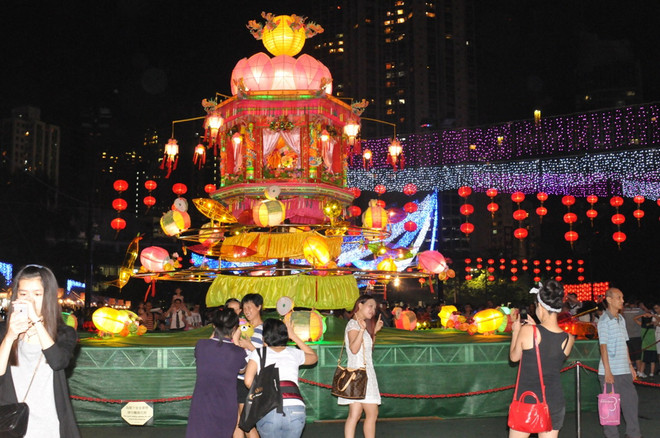 [Photo] Đêm Trung Thu rực rỡ sắc màu tại Đặc khu Hong Kong ảnh 1