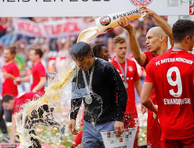 Kovac làm được điều chưa từng xảy ra trong lịch sử bóng đá Đức ảnh 2