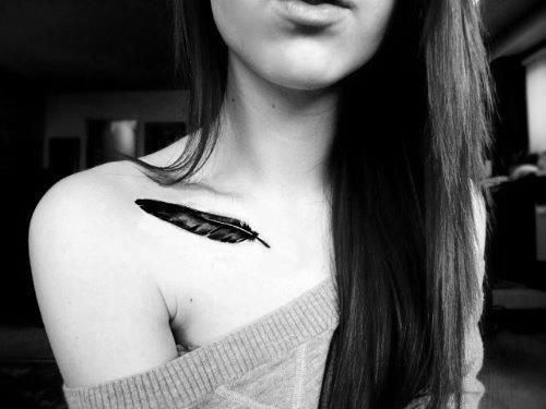 Những mẫu hình xăm tí hon, xinh xắn và gợi cảm cho các quý cô ảnh 34