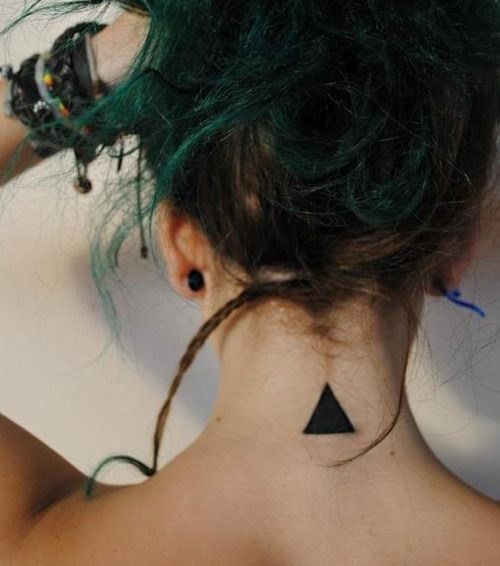 Những mẫu hình xăm tí hon, xinh xắn và gợi cảm cho các quý cô ảnh 26