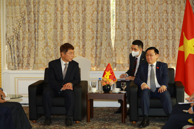 Chủ tịch Quốc hội tiếp Nghị sỹ Đảng Dân chủ Hàn Quốc Choi Jae-sung ảnh 1