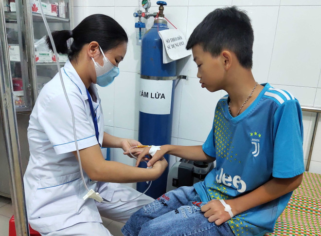 Cao Bằng: 8 trẻ em nhập viện sau bữa ăn trưa tại trường ảnh 1