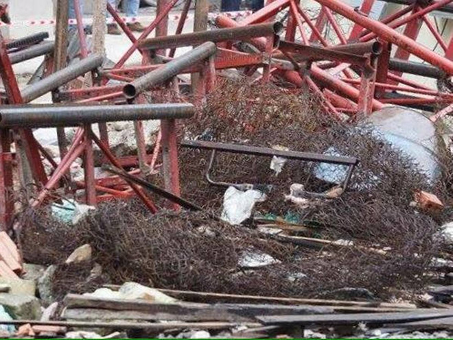 [Photo]: Rơi thang máy xây dựng khiến 2 người tử nạn ở Lĩnh Nam ảnh 2