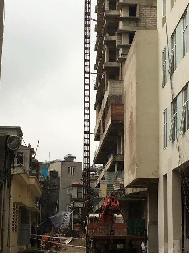 [Photo]: Rơi thang máy xây dựng khiến 2 người tử nạn ở Lĩnh Nam ảnh 4