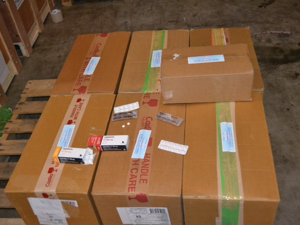 Hải quan Tân Sơn Nhất bắt lô thuốc gây nghiện hơn 2 tỷ đồng ảnh 1