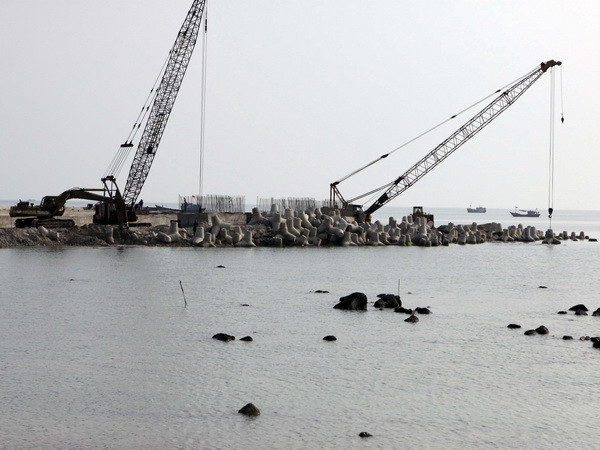 Ngư dân Quảng Ngãi quyết tâm bám biển, bảo vệ chủ quyền ảnh 1