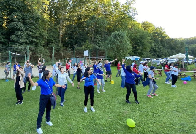 Thắm tình đoàn kết hữu nghị trong Ngày gia đình ASEAN năm 2021 tại Séc ảnh 4