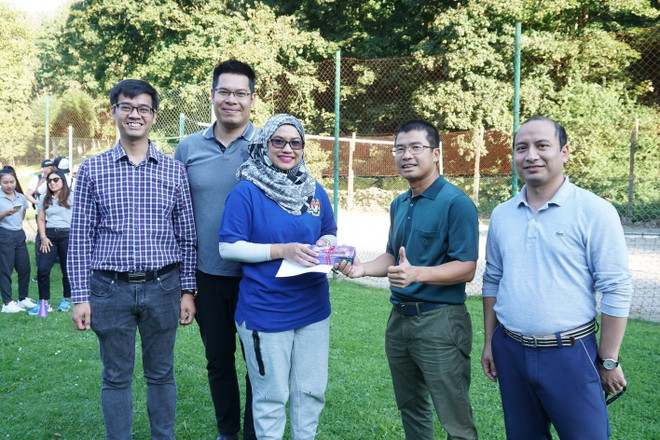 Thắm tình đoàn kết hữu nghị trong Ngày gia đình ASEAN năm 2021 tại Séc ảnh 2