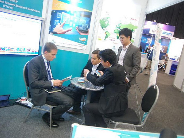 Viettel tham gia Triển lãm viễn thông AfriCom 2014 tại Nam Phi ảnh 1