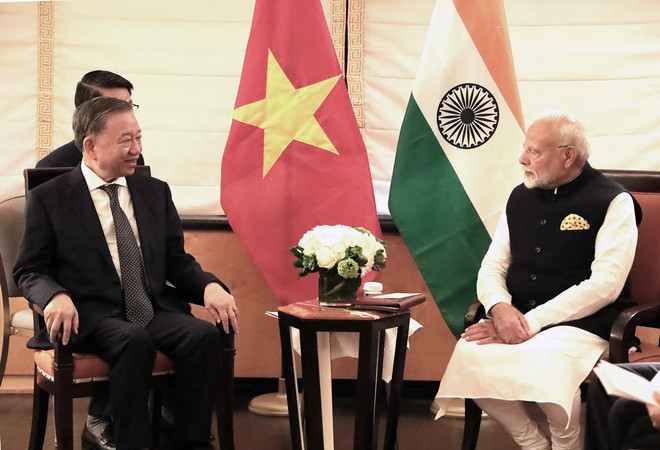 Tổng Bí thư, Chủ tịch nước Tô Lâm gặp Thủ tướng Ấn Độ Narendra Modi. (Ảnh: Thanh Tuấn/TTXVN) TTXVN_2409 Tong Bi thu THu tuong Viet Nam An Do 1.jpg