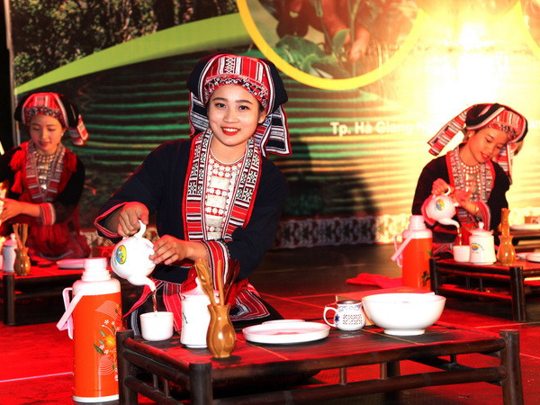 Lễ hội thưởng trà hữu cơ Phìn Hồ nơi cực Bắc Tổ quốc ảnh 1