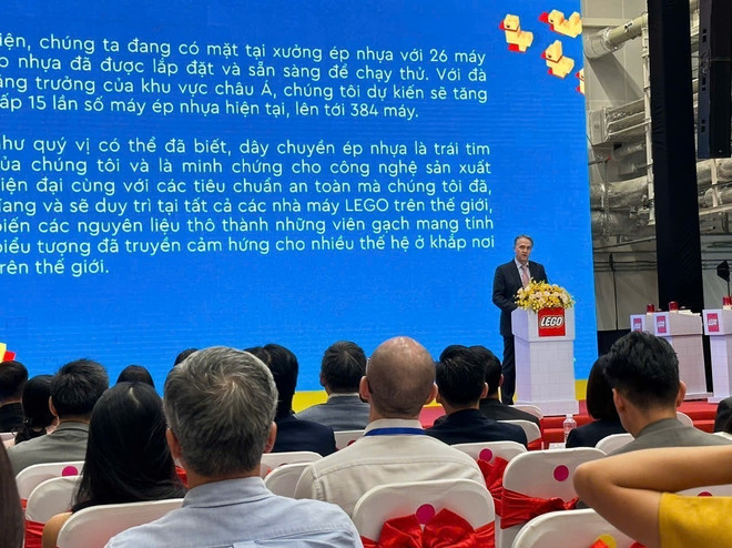 TTXVN_0611 Binh Duong Lego 2.jpg