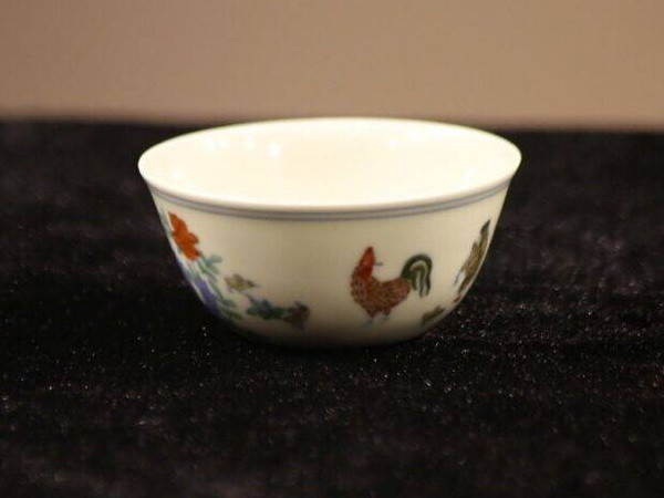 Cộng đồng mạng "phát sốt" vì chiếc ly cổ trị giá 36 triệu USD ảnh 2