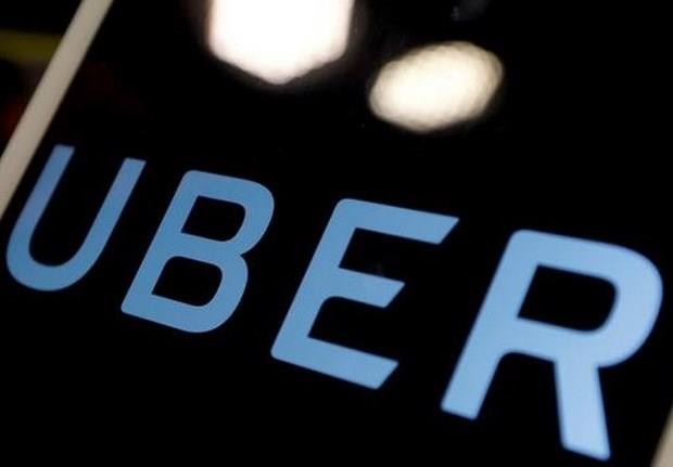 (Nguồn: Reuters) SoftBank và Toyota định đầu tư 1 tỷ USD vào xe tự hành của Uber ảnh 1