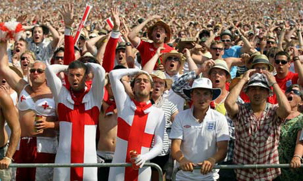 Anh sẽ áp đảo Italy bằng lượng cổ động viên lớn trên khán đài ảnh 1