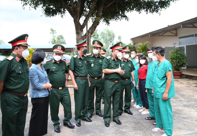 Trung tướng Ngô Minh Tiến kiểm tra công tác phòng chống dịch ở Gia Lai ảnh 1