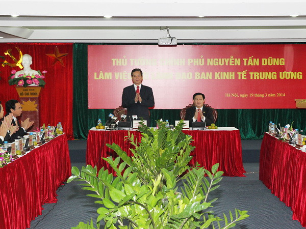 Thủ tướng làm việc với Ban Kinh tế Trung ương ảnh 1