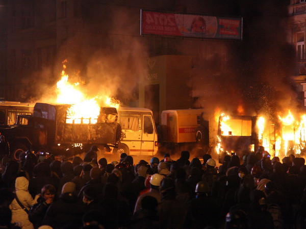 Mỹ thu thị thực những người Ukraine liên quan tới bạo lực ảnh 1