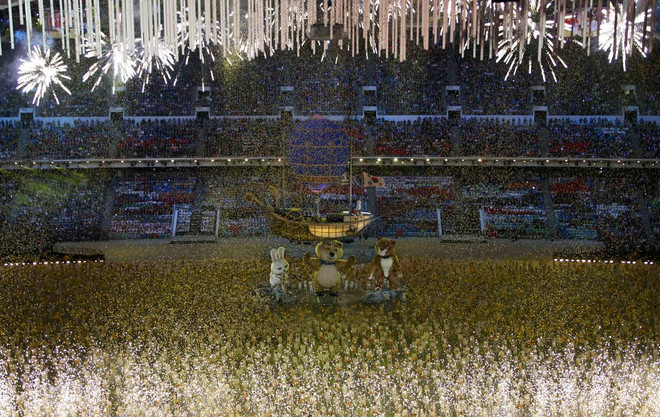 Chùm ảnh lễ bế mạc đậm màu sắc của Olympic Sochi ảnh 6