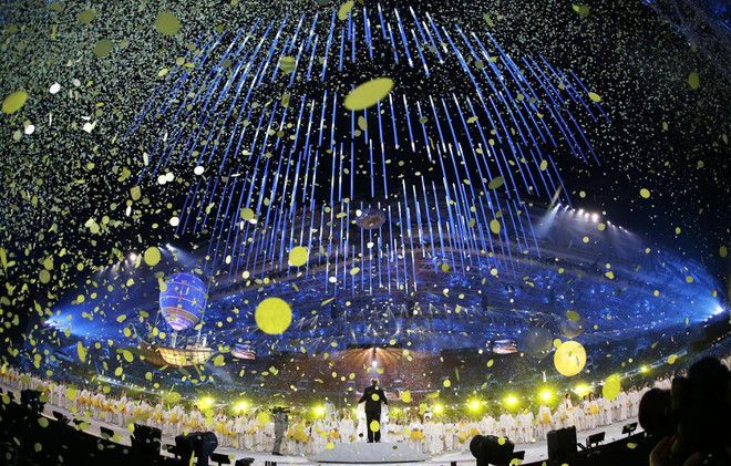 Chùm ảnh lễ bế mạc đậm màu sắc của Olympic Sochi ảnh 8