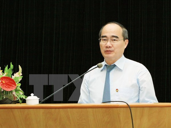 Chủ tịch MTTQ chúc Tết Trưởng lão hòa thượng Thích Phổ Tuệ ảnh 1