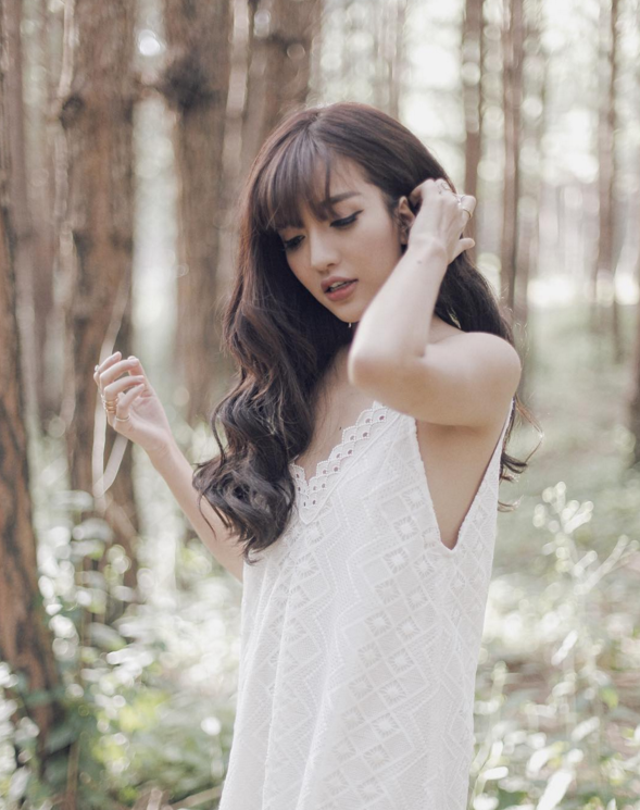 Son nude trầm mê hoặc mỹ nhân Việt những ngày cuối năm ảnh 10