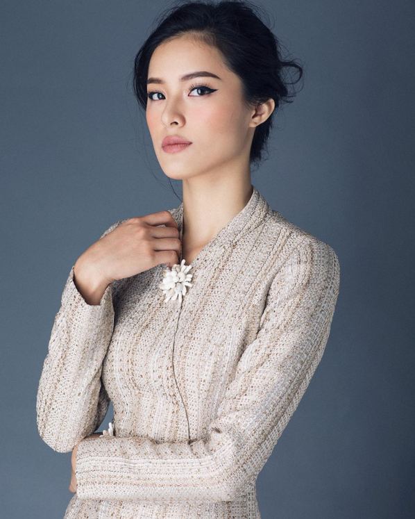 Son nude trầm mê hoặc mỹ nhân Việt những ngày cuối năm ảnh 18