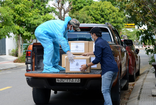 Từ bệnh nhân trở thành “chiến sỹ” trên mặt trận chống dịch COVID-19 ảnh 2