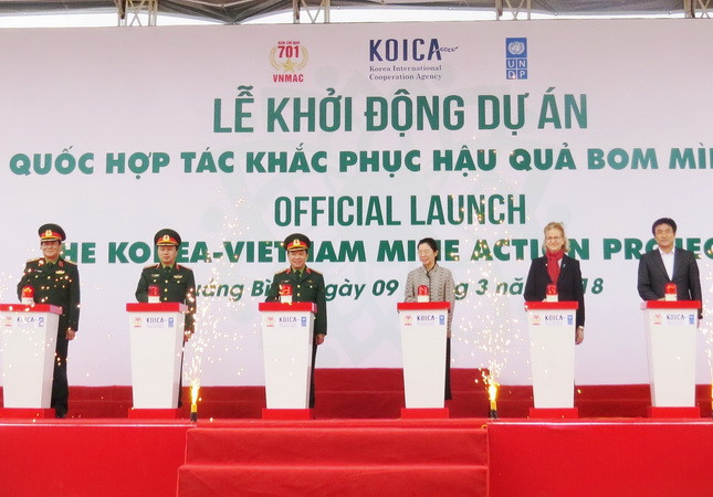 Việt-Hàn hợp tác khắc phục hậu quả bom mìn sau chiến tranh ảnh 1
