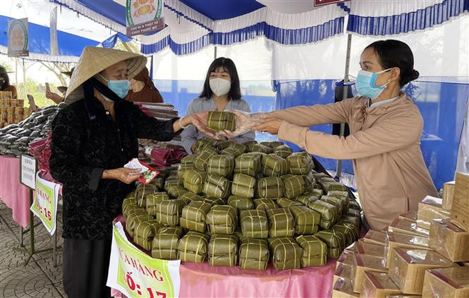 Quảng Trị: Ấm lòng các phiên chợ 0 đồng cho người nghèo ngày giáp Tết ảnh 2