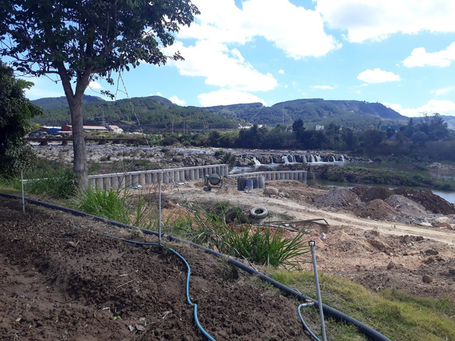 Lâm Đồng khẩn trương xử lý, tháo dỡ công trình lấn chiếm sông Đa Nhim ảnh 1