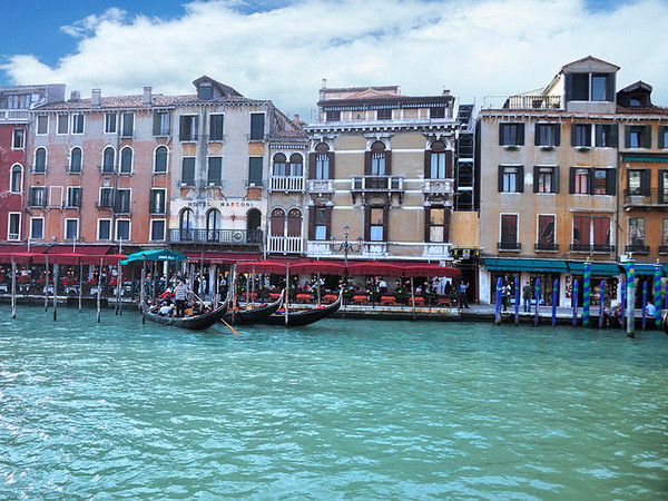 Italy: Tận dụng bất động sản bơm tiền mặt cho hệ thống tài chính ảnh 1