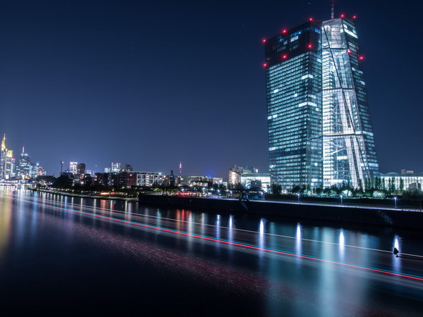 Frankfurt tạo sức hút lớn đối với các ngân hàng quốc tế hậu Brexit ảnh 1