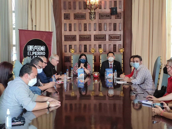 Hoạt động ngoại giao văn hóa kỷ niệm 32 năm quan hệ Việt Nam-Venezuela ảnh 1