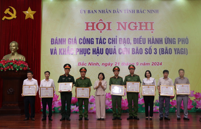 ttxvn bac ninh - bao so 3-khen thuong_resize.jpg