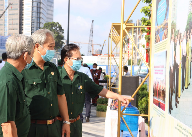 Triển lãm ảnh về tinh thần Cách mạng tháng Tám và Quốc khánh 2/9 ảnh 1