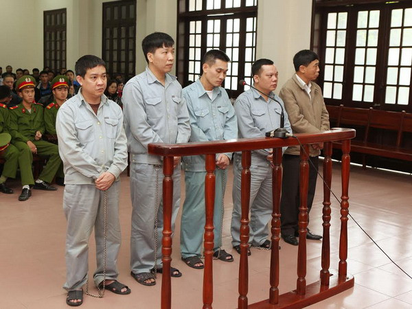 Phạt tù 5 cựu thanh tra giao thông lợi dụng chức vụ quyền hạn ảnh 1