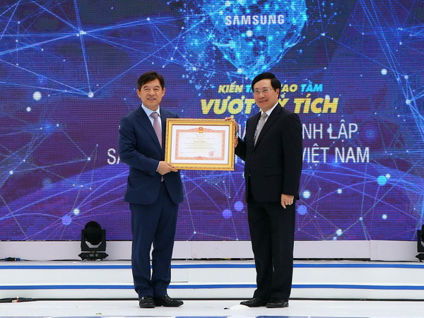 Phó Thủ tướng dự kỷ niệm 10 năm thành lập Samsung Electronics ảnh 1