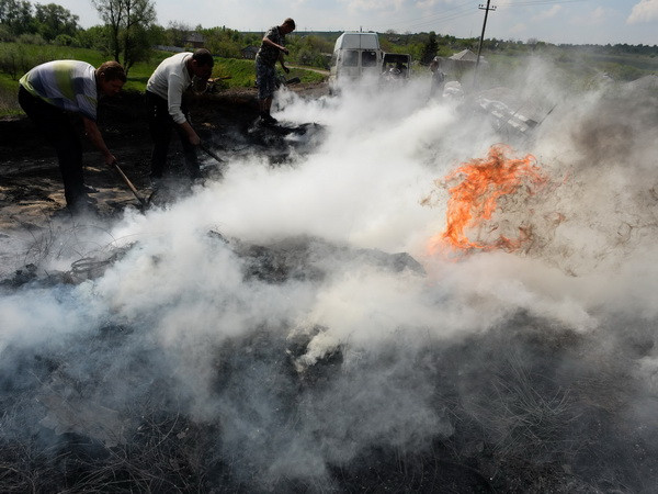 [Photo] Xung đột tại miền đông Ukraine vẫn tiếp diễn ảnh 3
