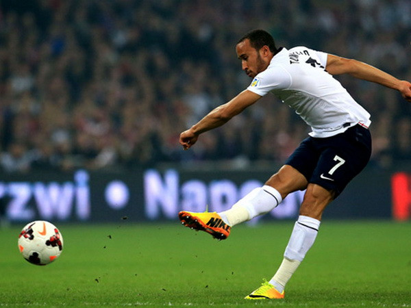 Tin World Cup 5/5: Sao M.U "lâm nguy," CĐV chết vì bồn cầu ảnh 2