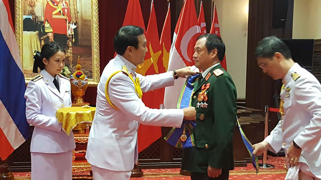 Phó Chủ nhiệm Tổng Cục Chính trị QĐND nhận huân chương của Thái Lan ảnh 2
