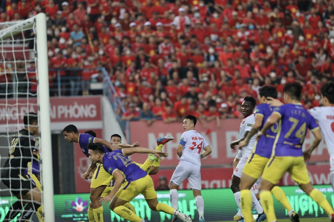 V-League 2022: Hải Phòng thắng kịch tính Hà Nội FC ở 'chung kết sớm' ảnh 2