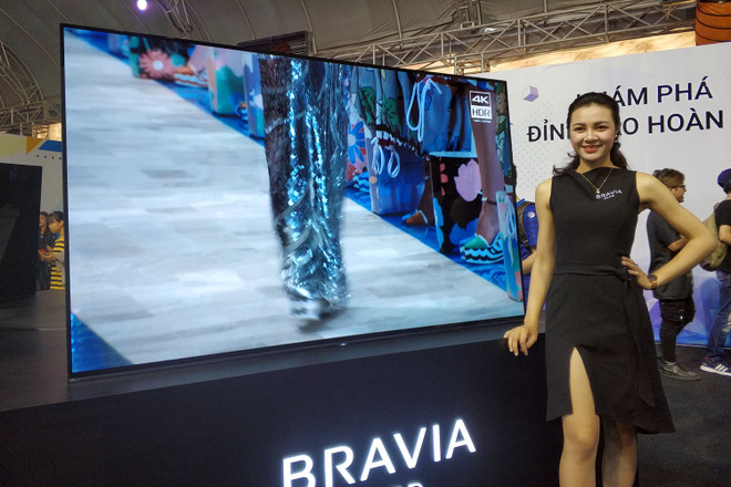 [Photo] Giới trẻ xếp hàng trải nghiệm công nghệ đỉnh cao của Sony ảnh 7