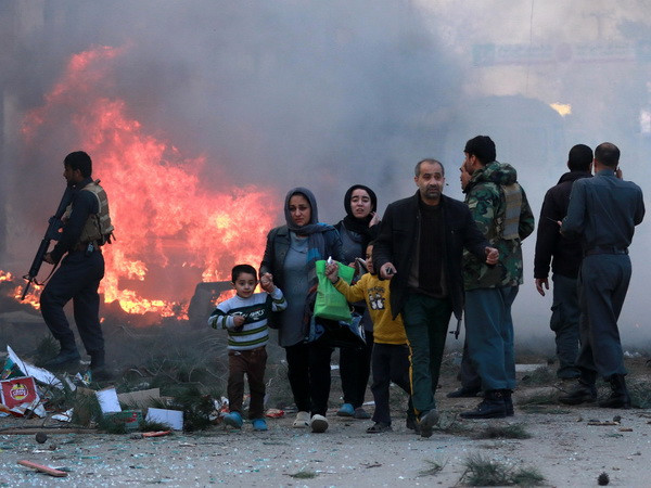 Nổ bom tại cứ điểm của Taliban ở Afghanistan gây thương vong lớn ảnh 1