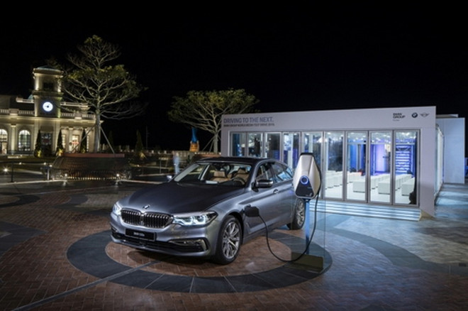 Dòng xe plug-in hybrid (PHEV) 530e i mới. (Nguồn: Yonhap) BMW Hàn Quốc sẽ tăng cường sản xuất các dòng xe chạy điện ảnh 1