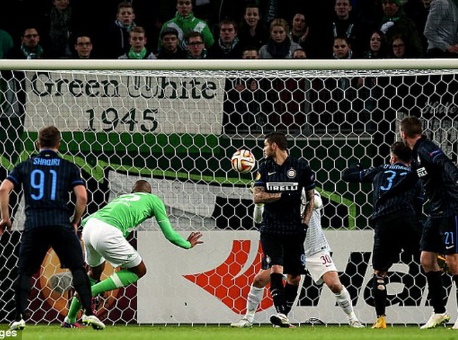 Kết quả lượt đi vòng 1/8 Europa League: Nhiều bất ngờ xảy ra! ảnh 1