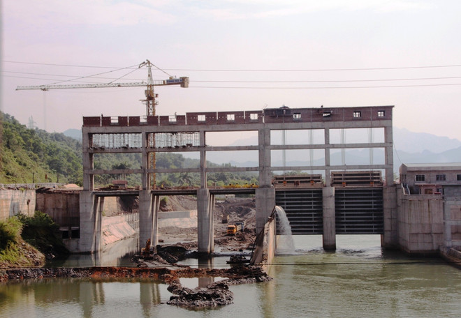 Các địa phương xử lý rốt ráo thủy điện vi phạm do VietnamPlus phản ánh ảnh 1